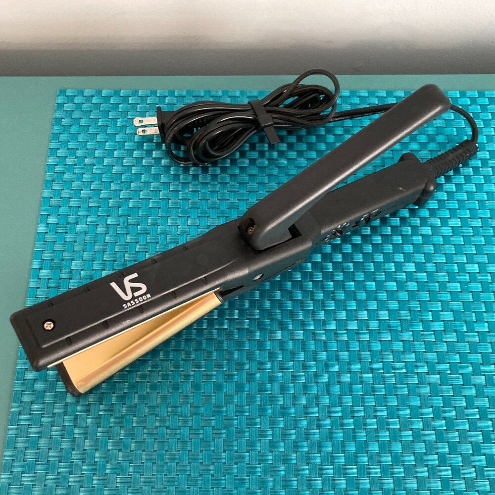 Vidal Sassoon Hair Straightener Iron Hair Styling Tool EUC